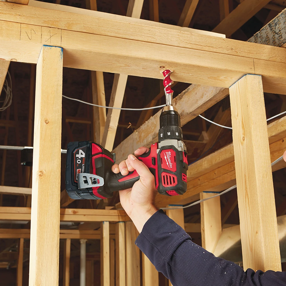 Дрель Milwaukee M18 BDD-402C(4933443565) 4