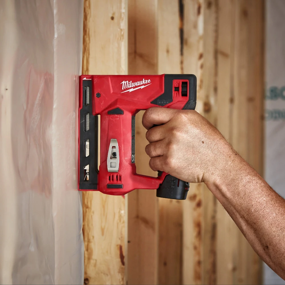 Скобозабиватель Milwaukee M12 BST-0 (4933459634) 5