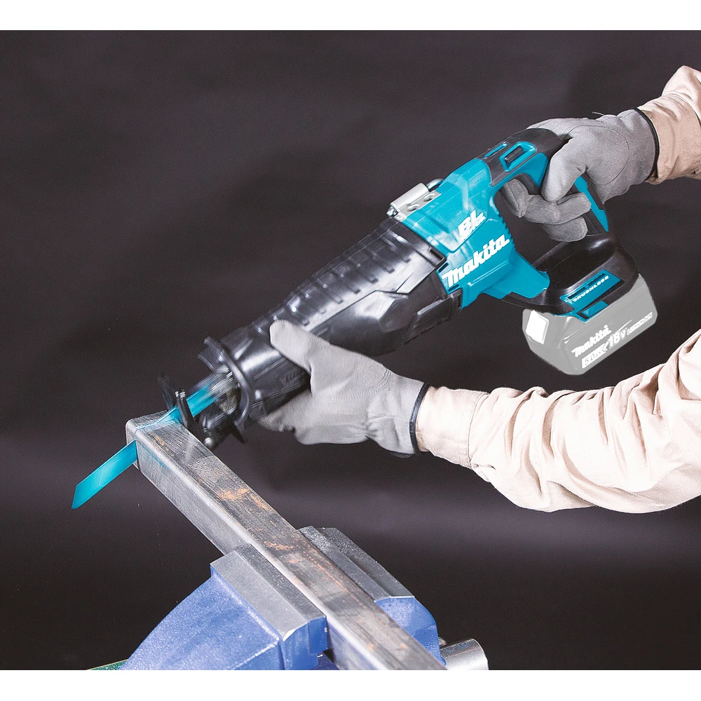 Пила сабельная Makita DJR187Z 3