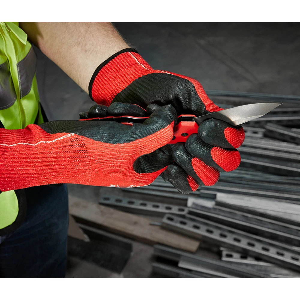 Нож Milwaukee 48221990 8