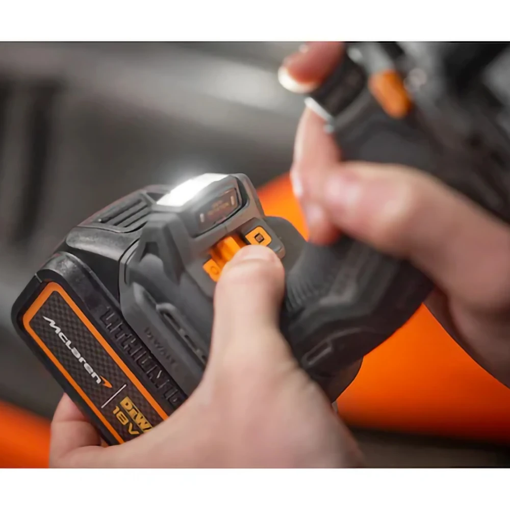 Дрель DeWALT DCD85MM1T-QW 2