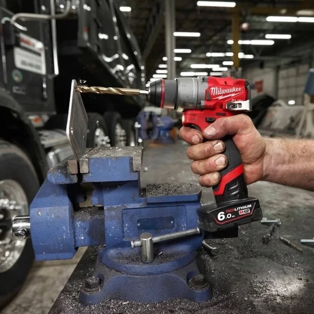 Дрель Milwaukee M12 FDD2-0 (4933479872) 4