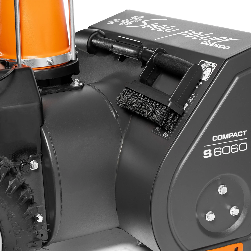 Снегоуборочная машина Daewoo S 6060 7