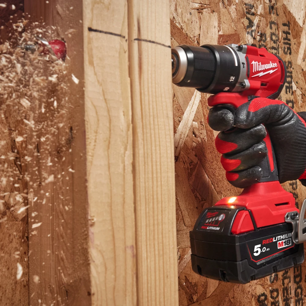 Дрель Milwaukee M18 BLDDRC-202C (4933492833) 4