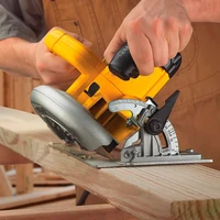 Пила дисковая DeWALT DWE575K-QS4