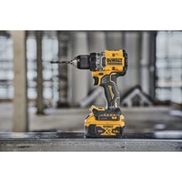 Дрель DeWALT DCD800P2T-QW9