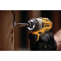 Шуруповерт DeWALT DCF601D2-QW4