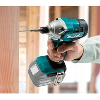 Шуруповерт Makita DTD156Z4
