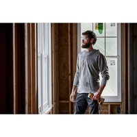 Шуруповерт DeWALT DCF850N-XJ8